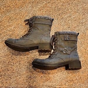 Rocket Dog Thunder Combat Boot size 8